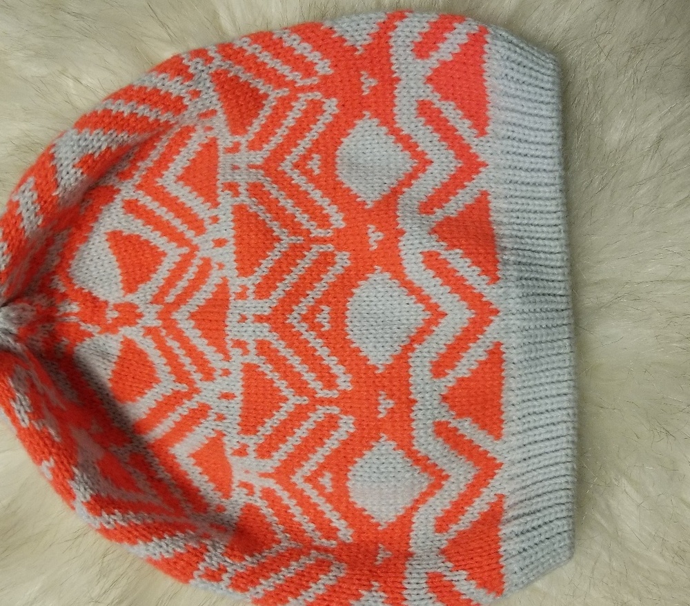 American Eagle neon beanie